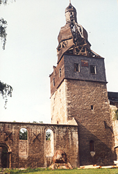 Die Utenbacher Kirche als Ruine 1989